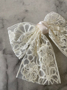 Lace Bow